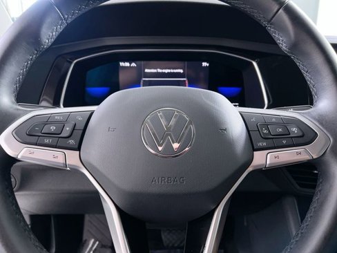 Used 2023 Volkswagen Jetta SE image 14