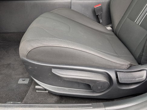 Used 2023 Hyundai Elantra SEL image 14