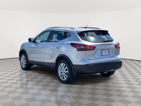 Used 2022 Nissan Rogue Sport SV w/ Technology Package image 5