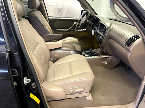 Used 2001 Toyota Sequoia Limited image 12