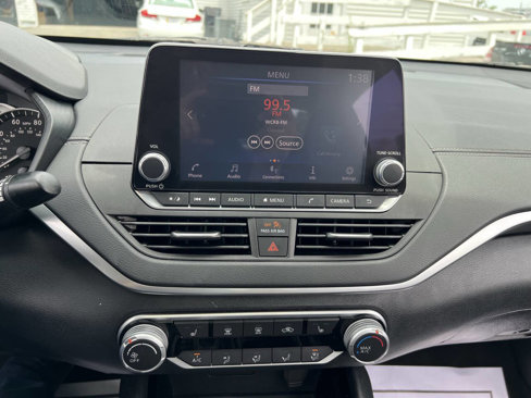 Used 2021 Nissan Altima 2.5 SV w/ SV Premium Package image 26