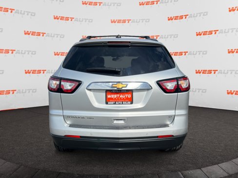 Used 2017 Chevrolet Traverse LT image 4