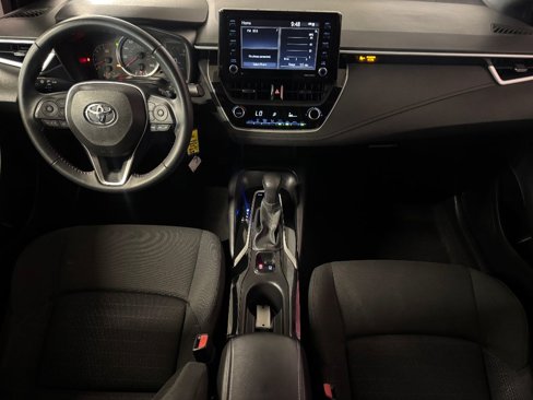 Used 2022 Toyota Corolla SE image 19