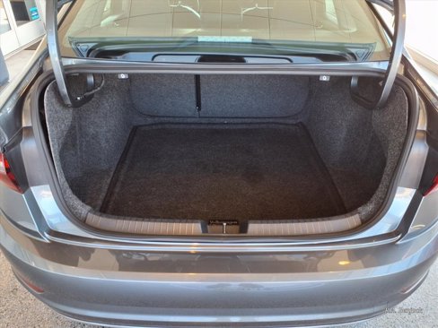 Used 2021 Volkswagen Jetta SE image 27