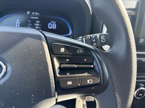 Certified 2023 Hyundai Venue SE image 23