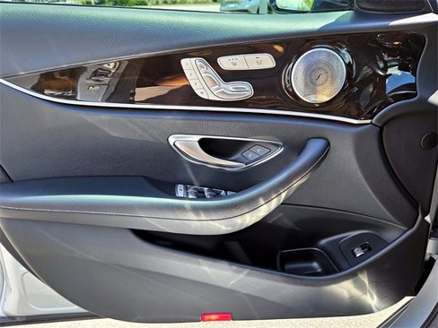Used 2019 Mercedes-Benz E 300 image 16