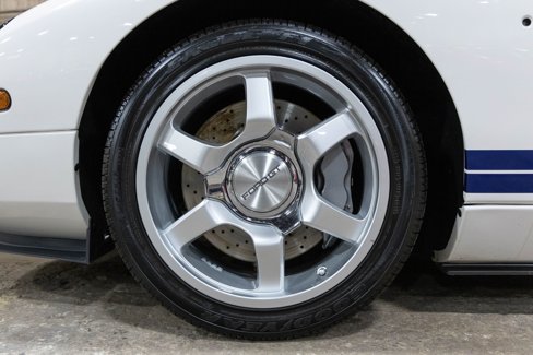 Used 2006 Ford GT image 12