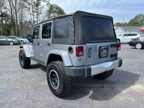 Used 2015 Jeep Wrangler Unlimited Sahara w/ Connectivity Group image 14