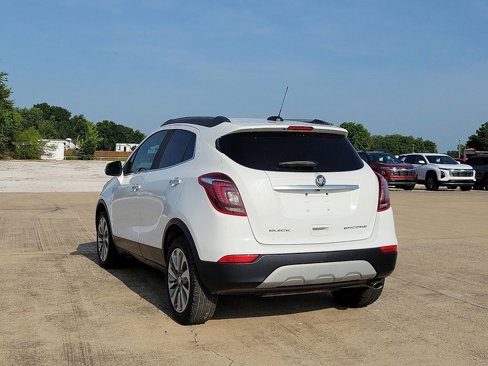 Used 2018 Buick Encore Preferred image 4