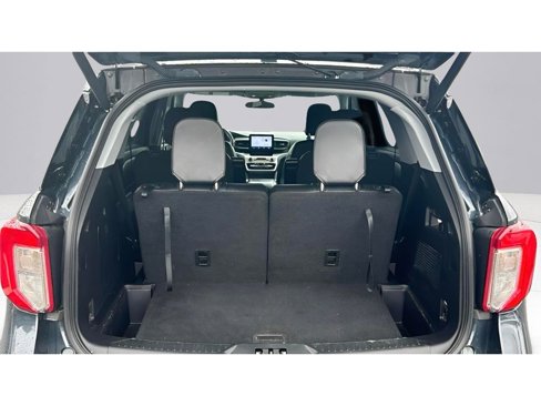 Used 2022 Ford Explorer XLT w/ Equipment Group 202A image 17