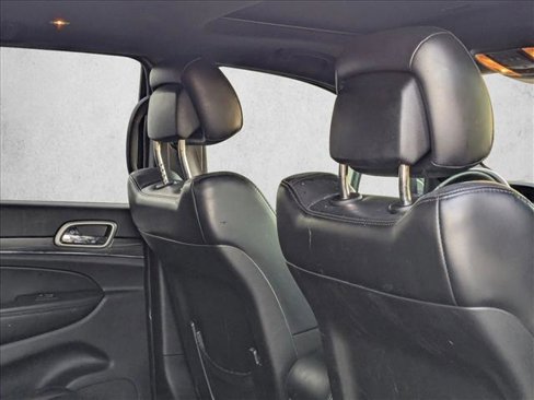 Used 2020 Jeep Grand Cherokee Limited image 19