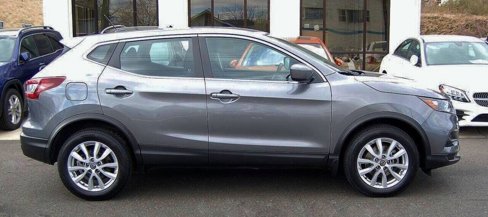 Used 2021 Nissan Rogue Sport S image 4