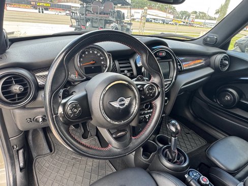Used 2019 MINI Cooper S w/ Premium Package image 10