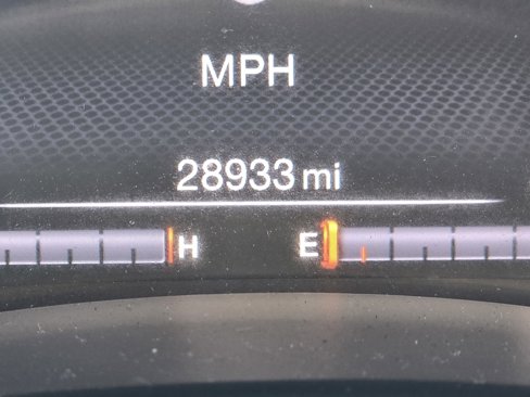 Used 2021 Jeep Renegade Latitude w/ Sun & Sound Group image 15