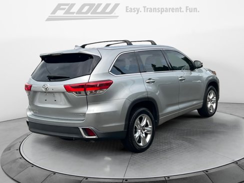 Used 2017 Toyota Highlander Limited image 8
