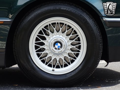 Used 1995 BMW 740iL image 10