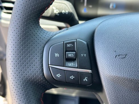 New 2025 Ford Escape ST-Line image 19