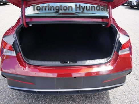 Certified 2024 Hyundai Elantra SEL image 12