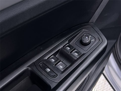 Used 2020 Volkswagen Atlas Cross Sport SE image 13