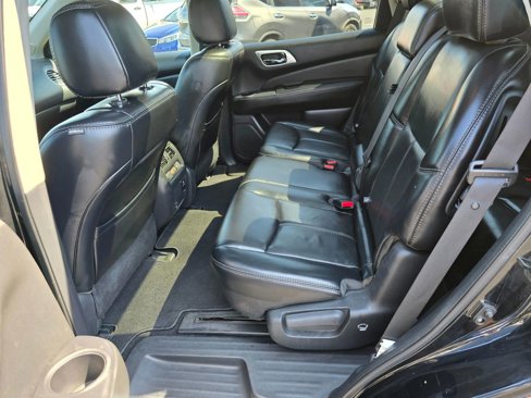 Used 2017 Nissan Pathfinder SL image 15