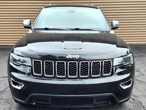 Used 2018 Jeep Grand Cherokee Limited image 9