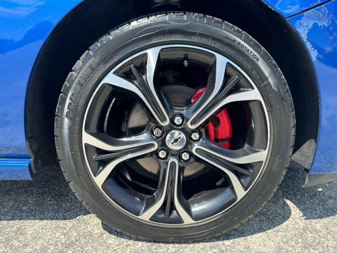 Used 2019 Chevrolet Cruze LT w/ Convenience Package image 32