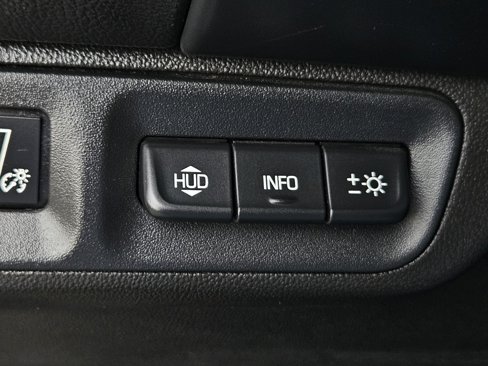 Used 2021 GMC Acadia AT4 w/ Technology Package image 16