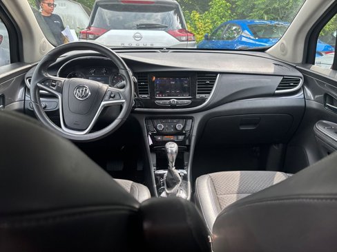 Used 2022 Buick Encore Preferred w/ Safety Package image 7