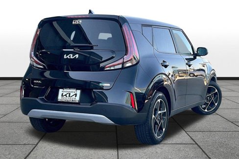 Used 2023 Kia Soul EX image 13