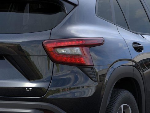 New 2025 Chevrolet Trax LT w/ Driver Confidence Package image 11