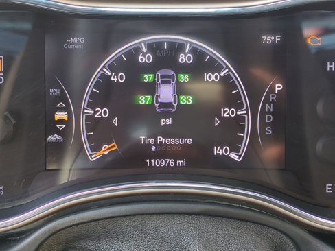 Used 2014 Jeep Grand Cherokee Limited w/ Luxury Group II image 20