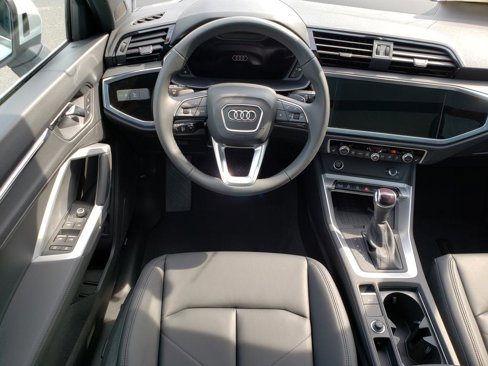 New 2025 Audi Q3 2.0T Premium Plus image 10