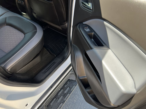 Used 2017 Chevrolet Colorado Z71 image 21