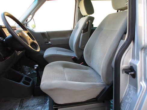 Used 2002 Volkswagen Eurovan GLS image 15