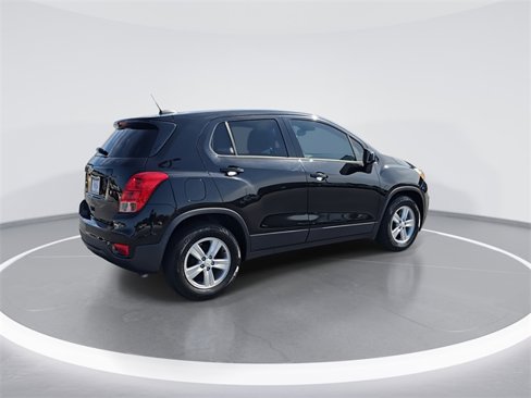 Used 2020 Chevrolet Trax LS w/ Tint and Cruise Package image 8