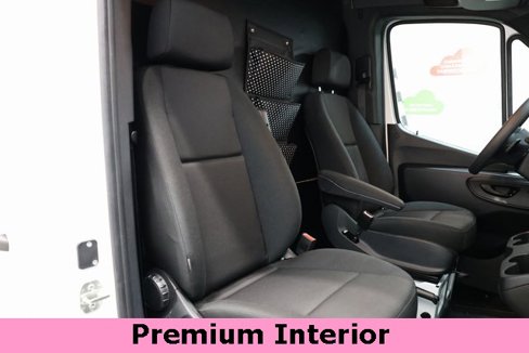 Used 2024 Mercedes-Benz Sprinter 2500 image 13