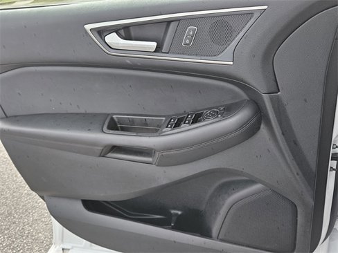 Used 2023 Ford Edge SEL image 29