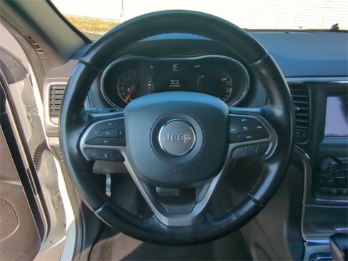 Used 2021 Jeep Grand Cherokee Laredo image 21