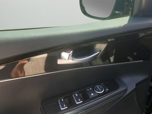 Used 2019 Kia Sorento L image 23