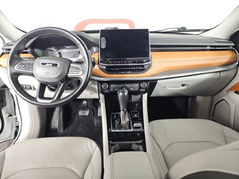 Certified 2022 Jeep Compass Limited image 12