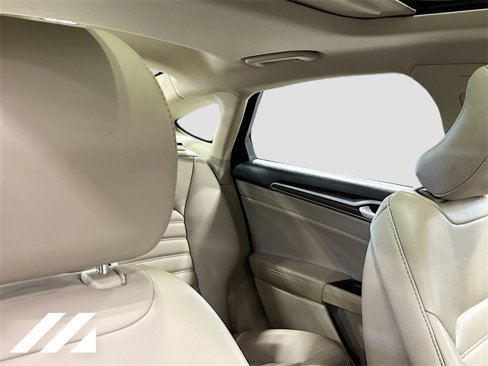 Used 2019 Ford Fusion SEL image 29