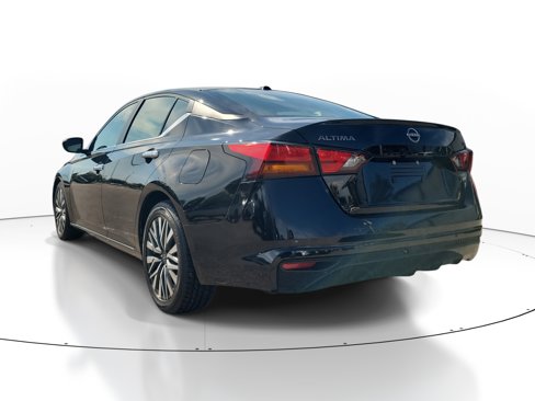 Certified 2023 Nissan Altima 2.5 SV image 6