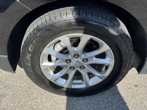 Used 2020 Chevrolet Equinox LT w/ Driver Convenience Package image 8