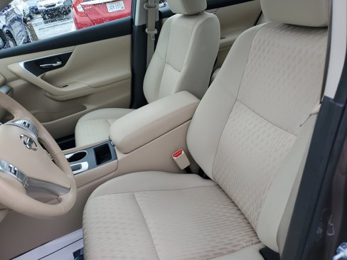 Used 2017 Nissan Altima 2.5 SV w/ Convenience Package image 13
