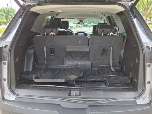 Used 2018 Chevrolet Traverse LT image 17