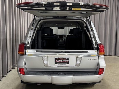 Used 2011 Lexus LX 570 4WD image 33