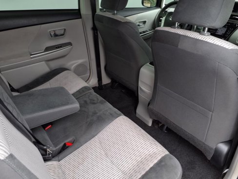 Used 2016 Toyota Prius V Three image 20
