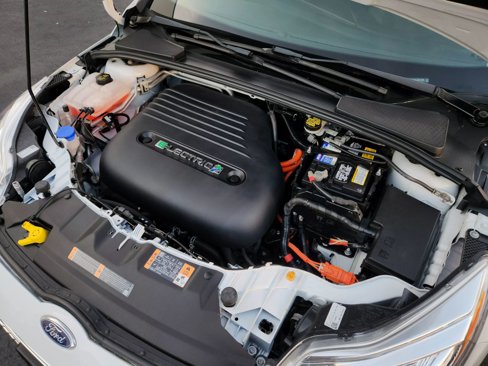 Used 2016 Ford Focus Electric Hatchback image 14