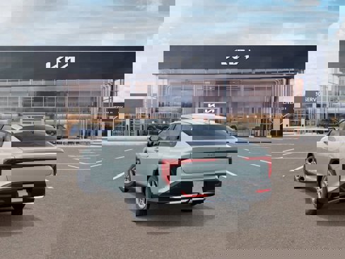 New 2025 Kia K4 LXS image 4