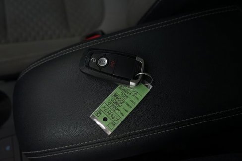 Used 2020 Ford Escape SE image 21